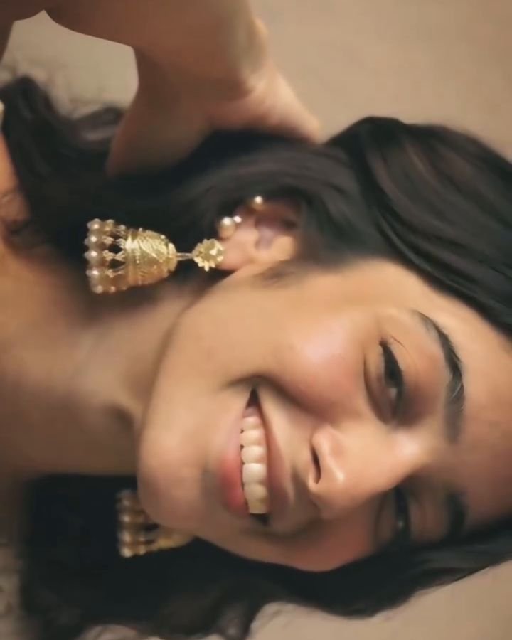 Shanaya, campaign frame 1 of 4